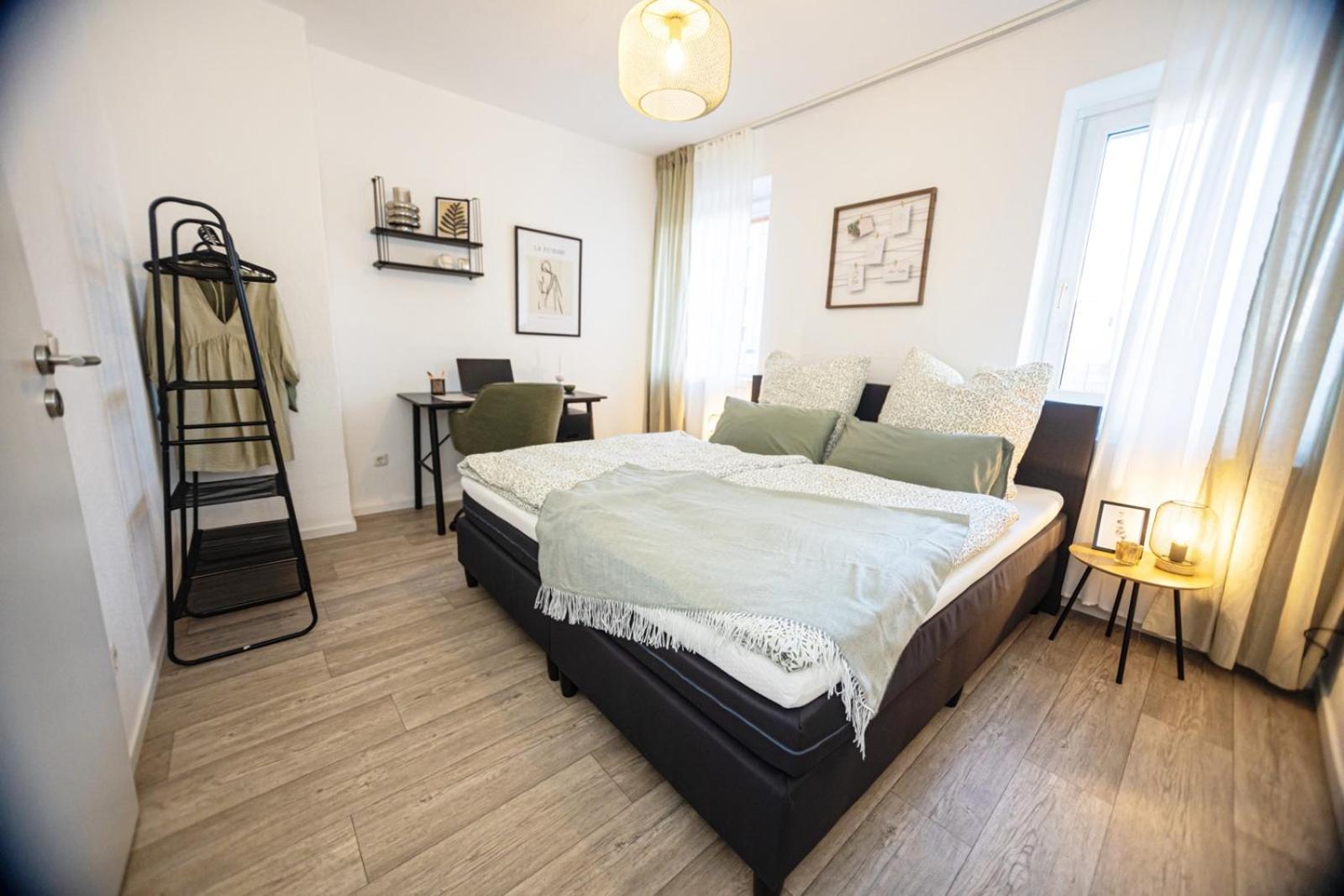 Blossfeld-Apartments Geraeumige Stadtoase Mitten Im Zentrum Mit 3 Schlafzimmern, Gratis Parkplatz, W-Lan, Netflix Jena Eksteriør bilde
